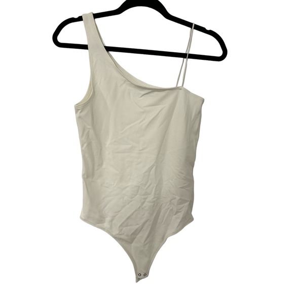 Abercrombie & Fitch Tops - Abercrombie & Fitch Off White Sleeveless Bodysuit Asymmetrical Neck Medium NWOT